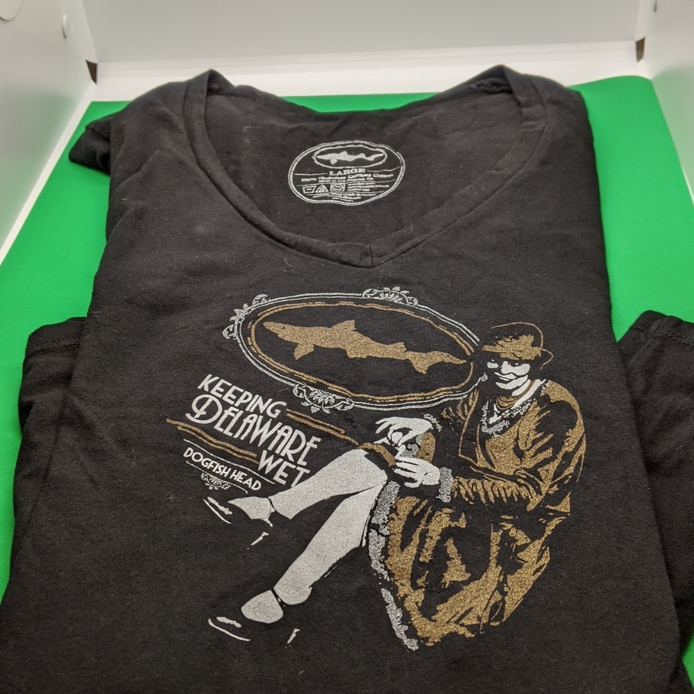 Keeping Delaware wet- doghead t-shirt